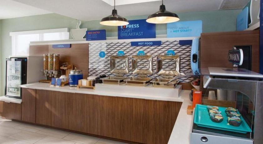 Holiday Inn Express Hotel & Suites Port Charlotte Zewnętrze zdjęcie